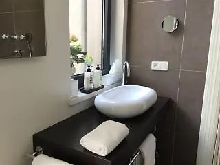 Hotell Homefeek 3*